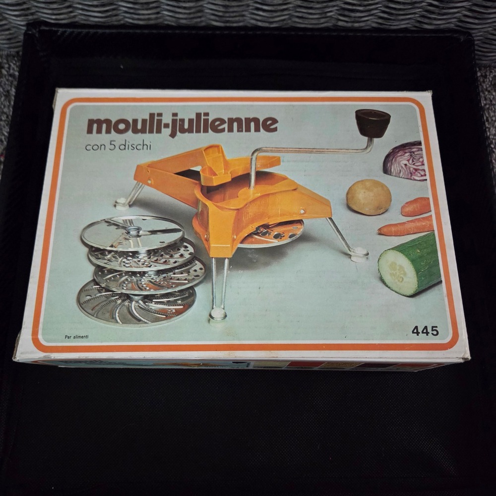 Vintage Moulinex Mouli-Julienne Rotary Food Slicer Grater Orange 5 Discs 445